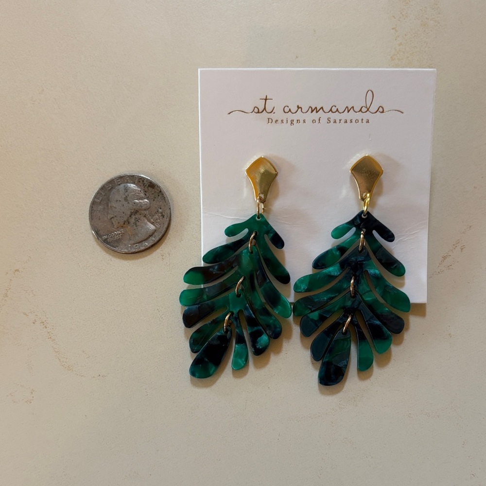 NIB St. Armands Green Leaf Earrings - Picture 2 of 3